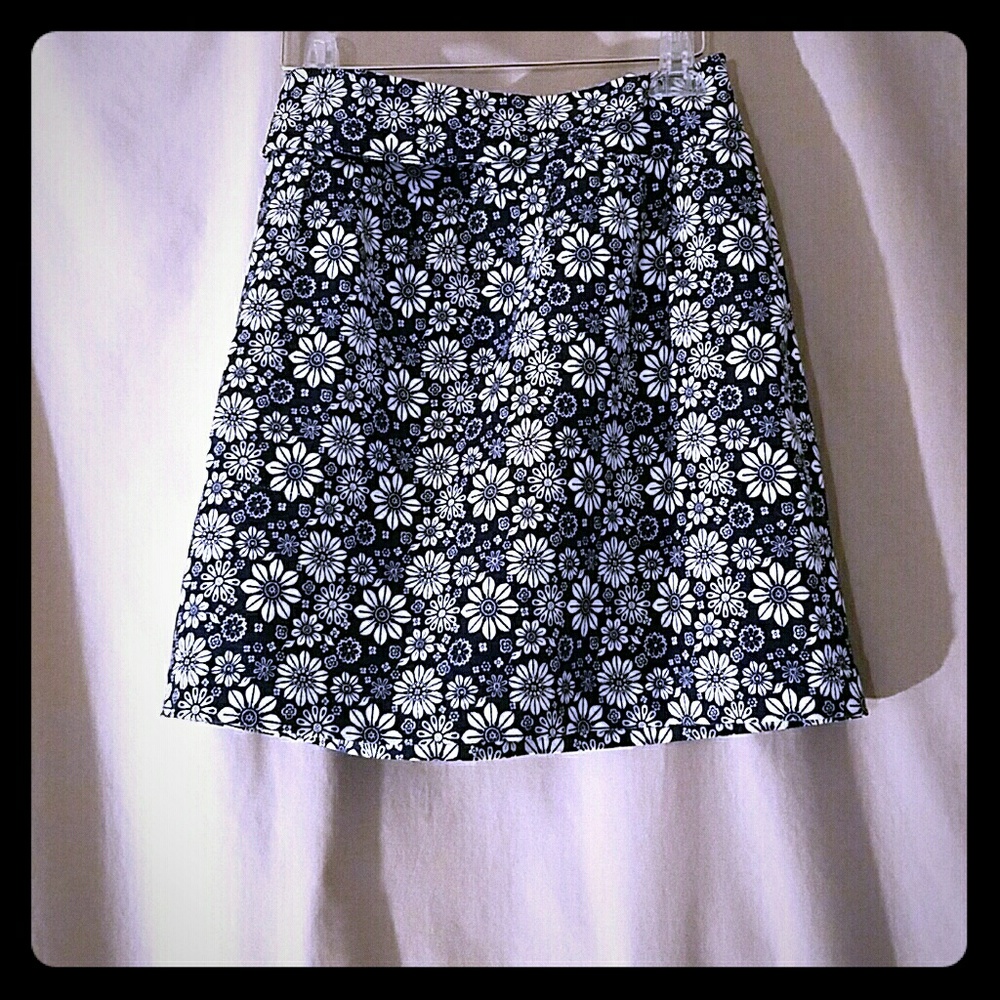 Brooks Brothers floral midi skirt, navy/white.